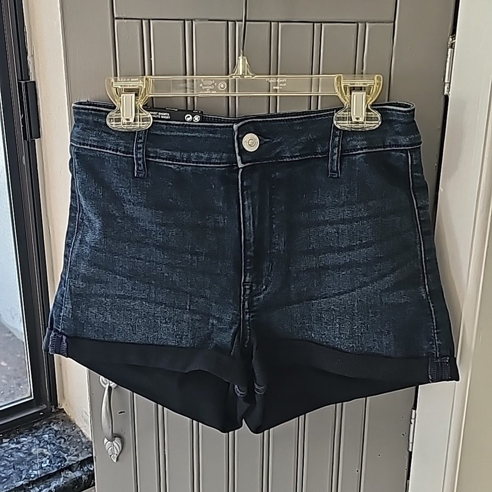 Ladies Divided high waist jean shorts size 4 NWT